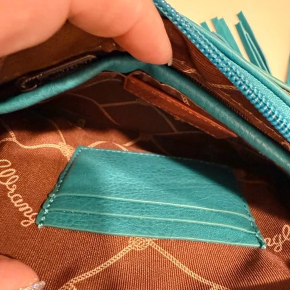 Wrangler Teal Fringe Crossbody/Wristlet Bag - Picture 8 of 10
